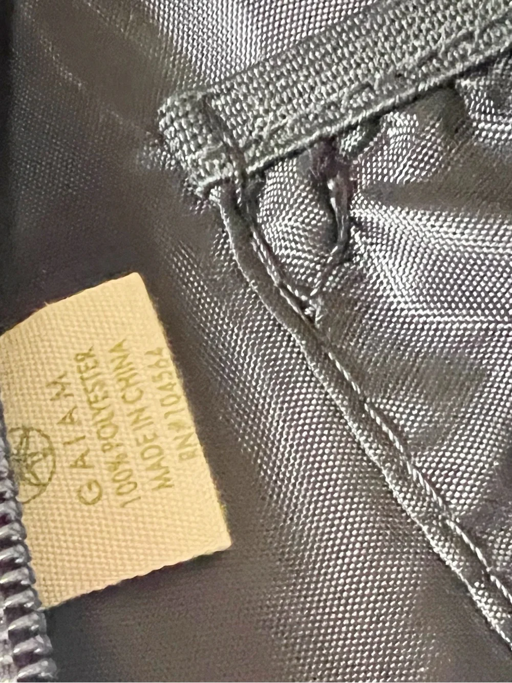 Gaiam Yoga Metro Gym Bag in Purple